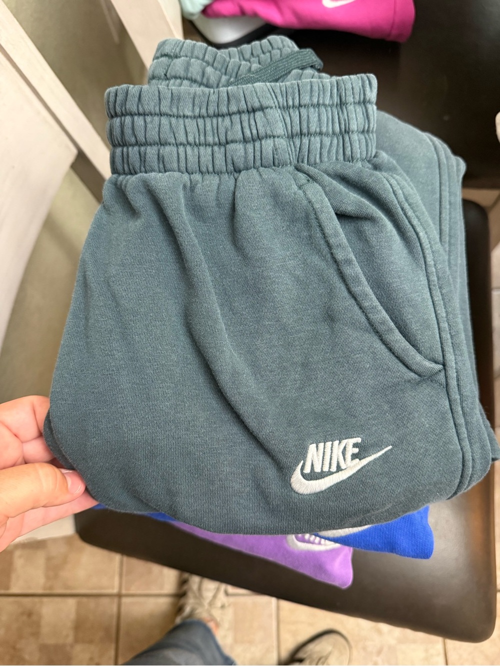 Nike Kids Green Elastic-Waist Sweatpants